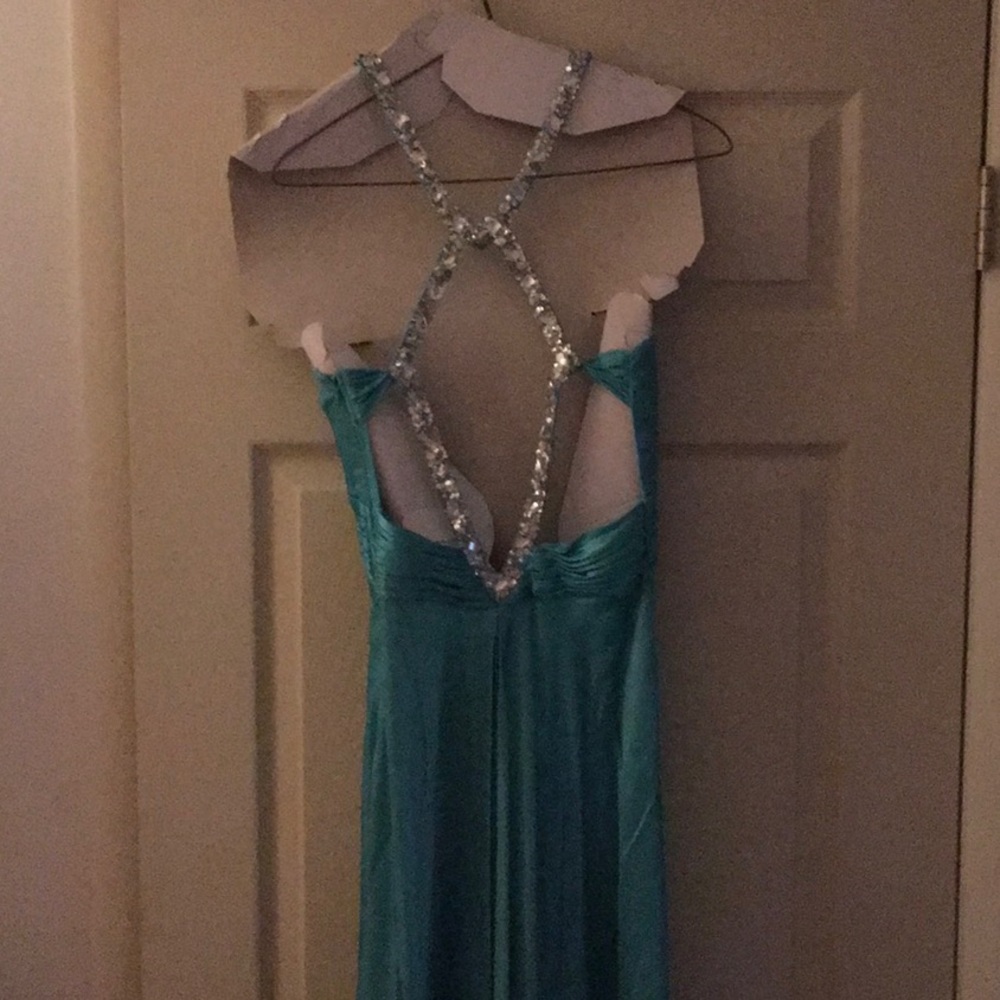 Prom dress - Picture 3 of 3